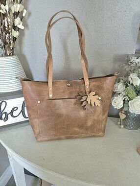 KMM & Co Natural Derby Travel Tote